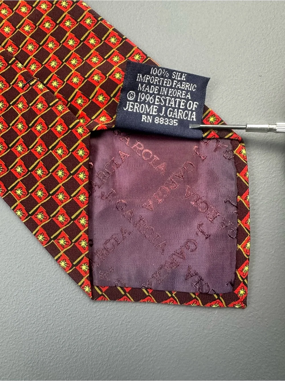 J. Garcia Beehive Collection 15 Silk Tie Red Brown Geometric 3 7/8 x 58 1/2